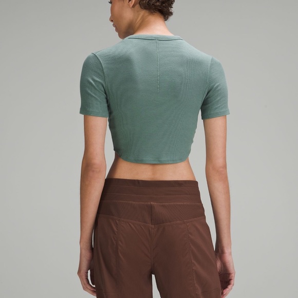 NWOT lululemon Hold Tight Cropped T-Shirt (Medium Forest) - Picture 3 of 11